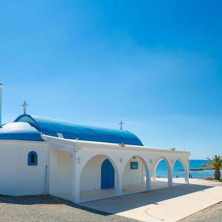 Villa Seashore One Пафос Екстериор снимка