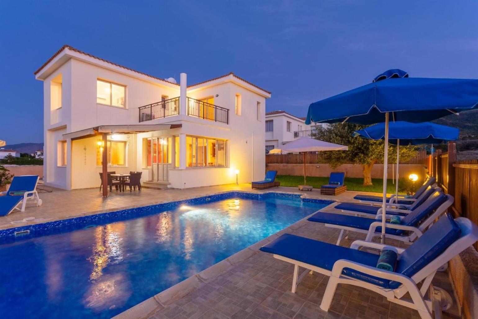 Villa Seashore One Пафос Екстериор снимка