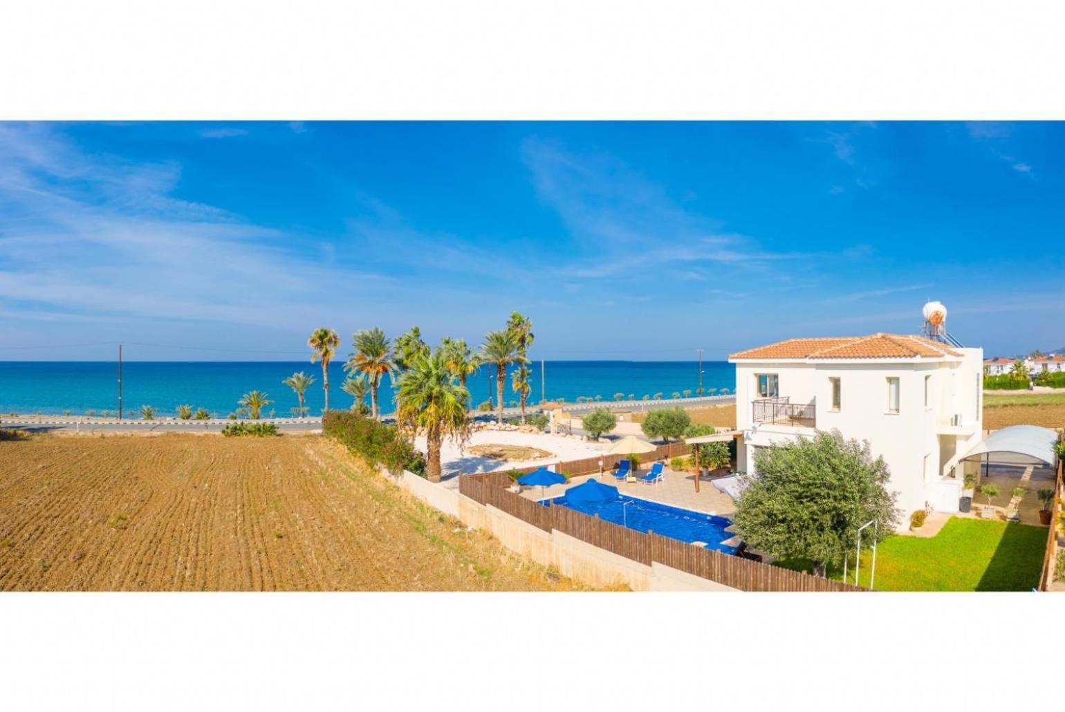 Villa Seashore One Пафос Екстериор снимка