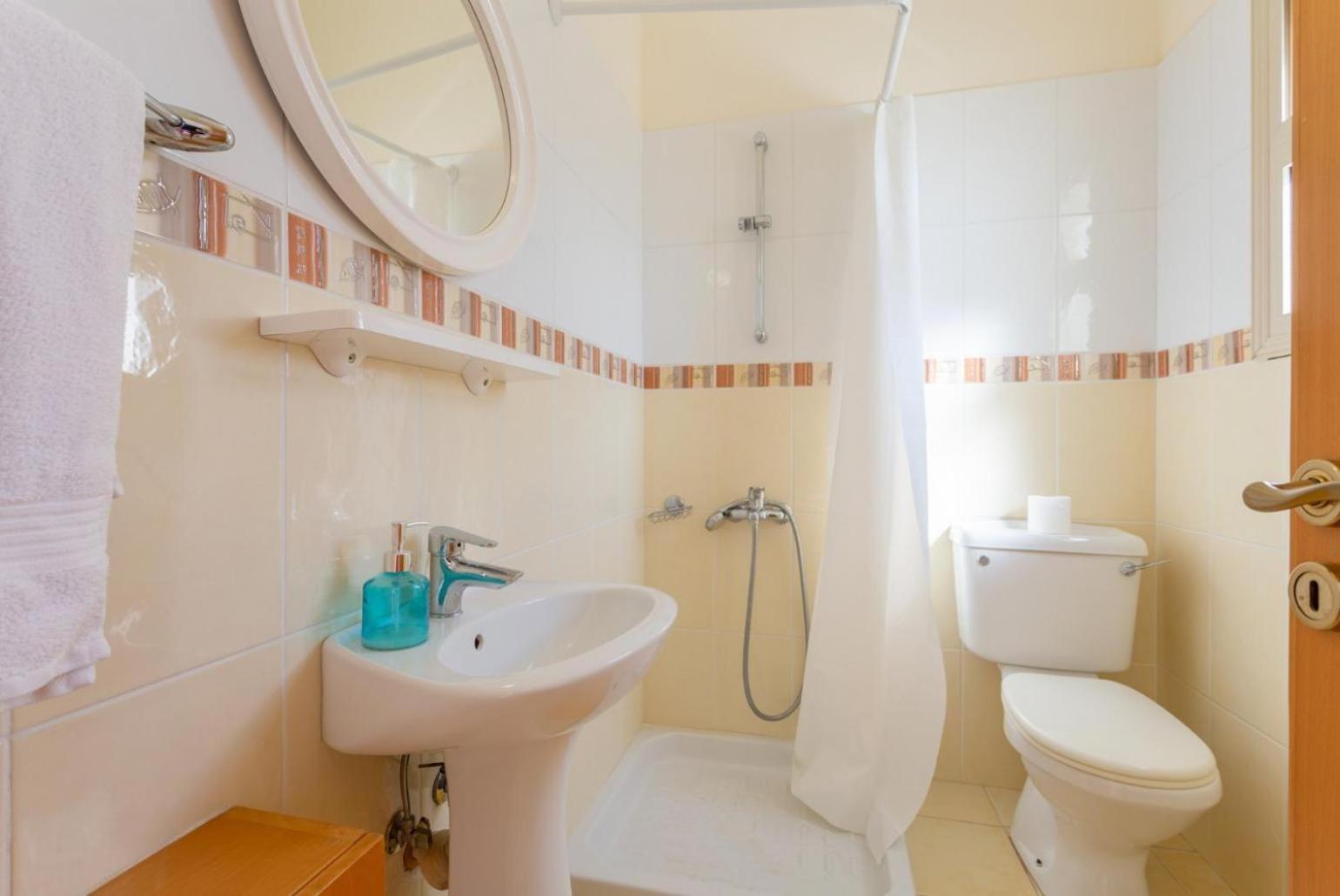 Villa Seashore One Пафос Екстериор снимка