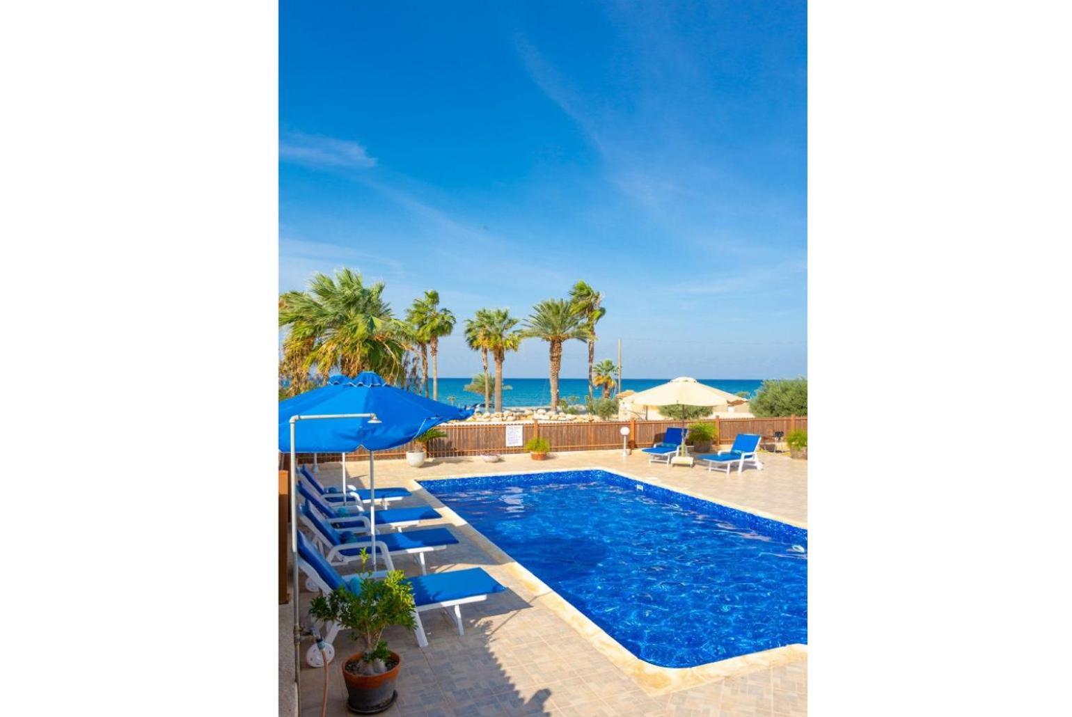 Villa Seashore One Пафос Екстериор снимка