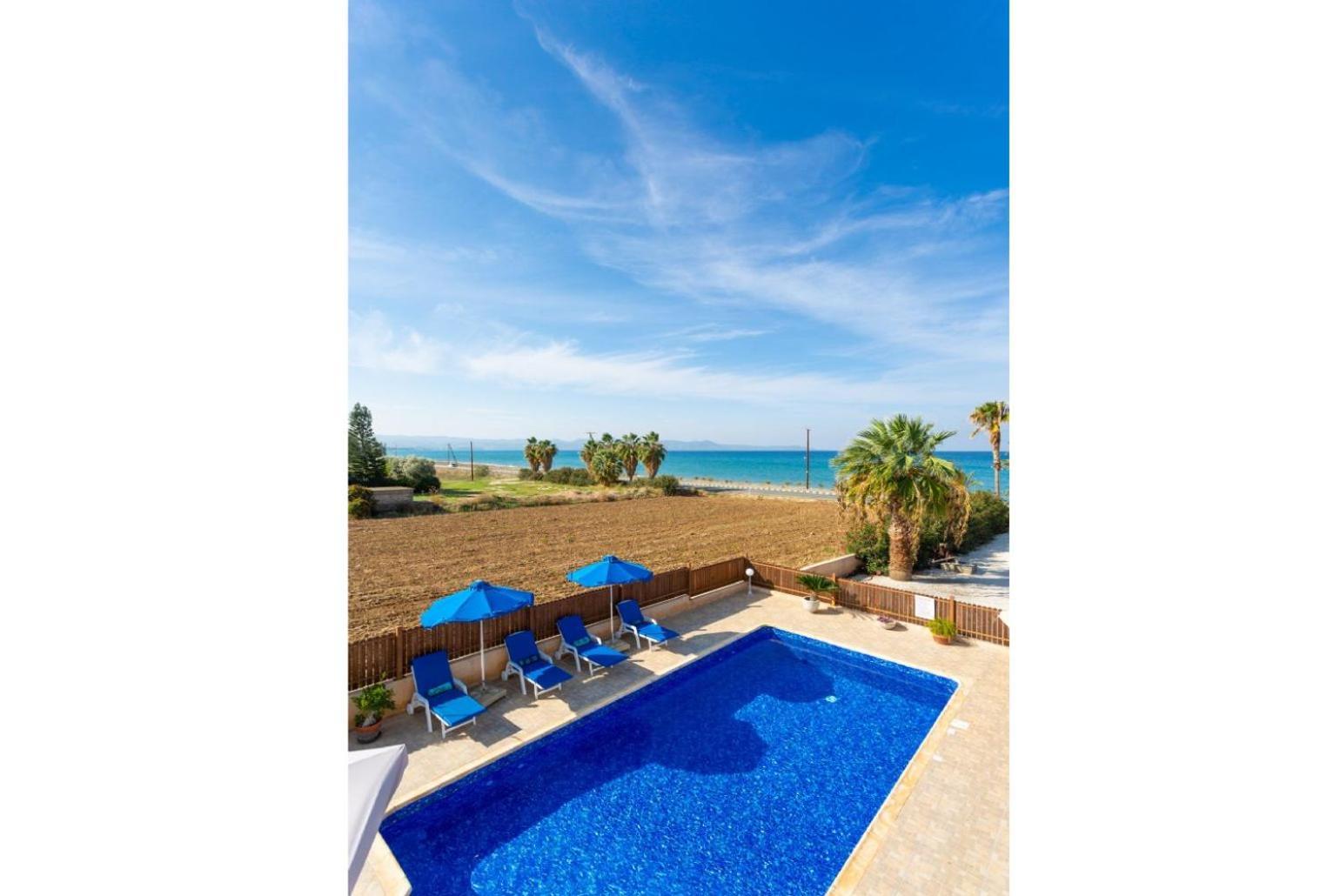 Villa Seashore One Пафос Екстериор снимка