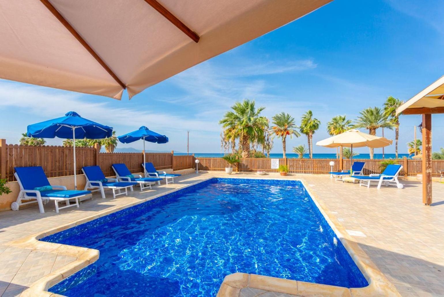 Villa Seashore One Пафос Екстериор снимка