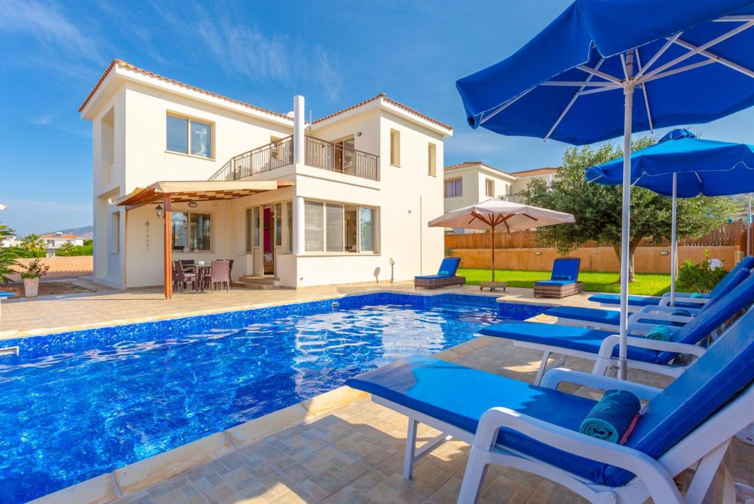 Villa Seashore One Пафос Екстериор снимка